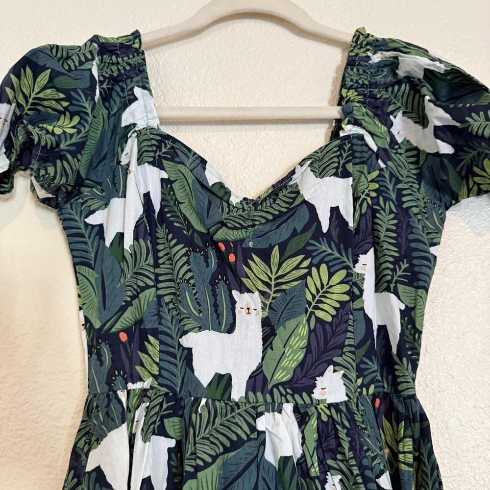 Unique Vintage 1950s Green Leaf & Llama Print Cotton Dakota Flare Dress - Picture 4 of 13